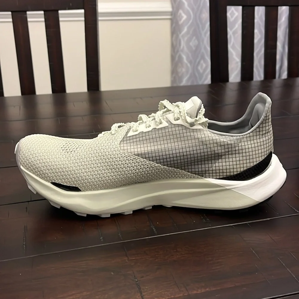 The North Face new without